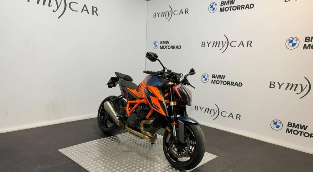 KTM 1290 Super Duke R (2022 - 23) (3)