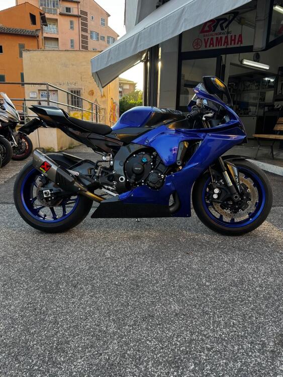 Yamaha YZF R1 (2020 - 24) (3)