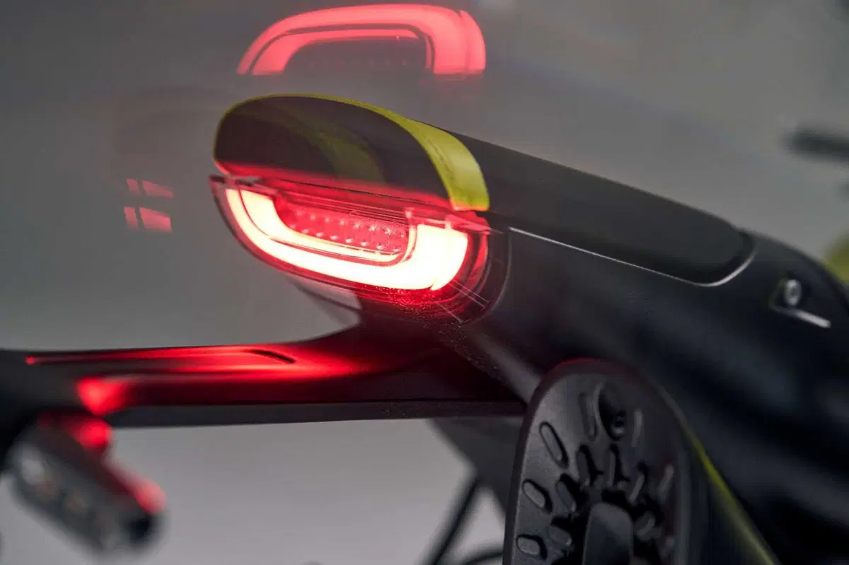 Husqvarna Vitpilen 801. Come va, pregi e difetti [VIDEO E GALLERY] (20)