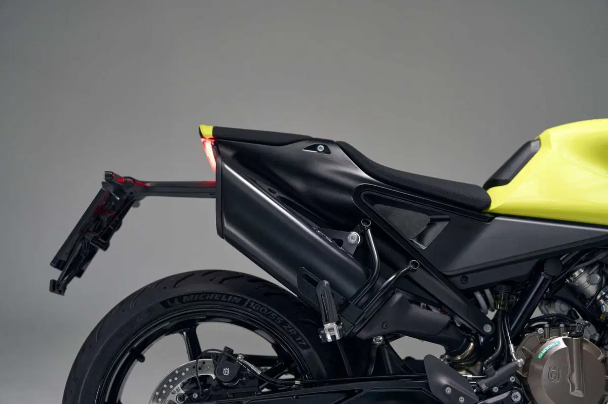 Husqvarna Vitpilen 801. Come va, pregi e difetti [VIDEO E GALLERY] (23)