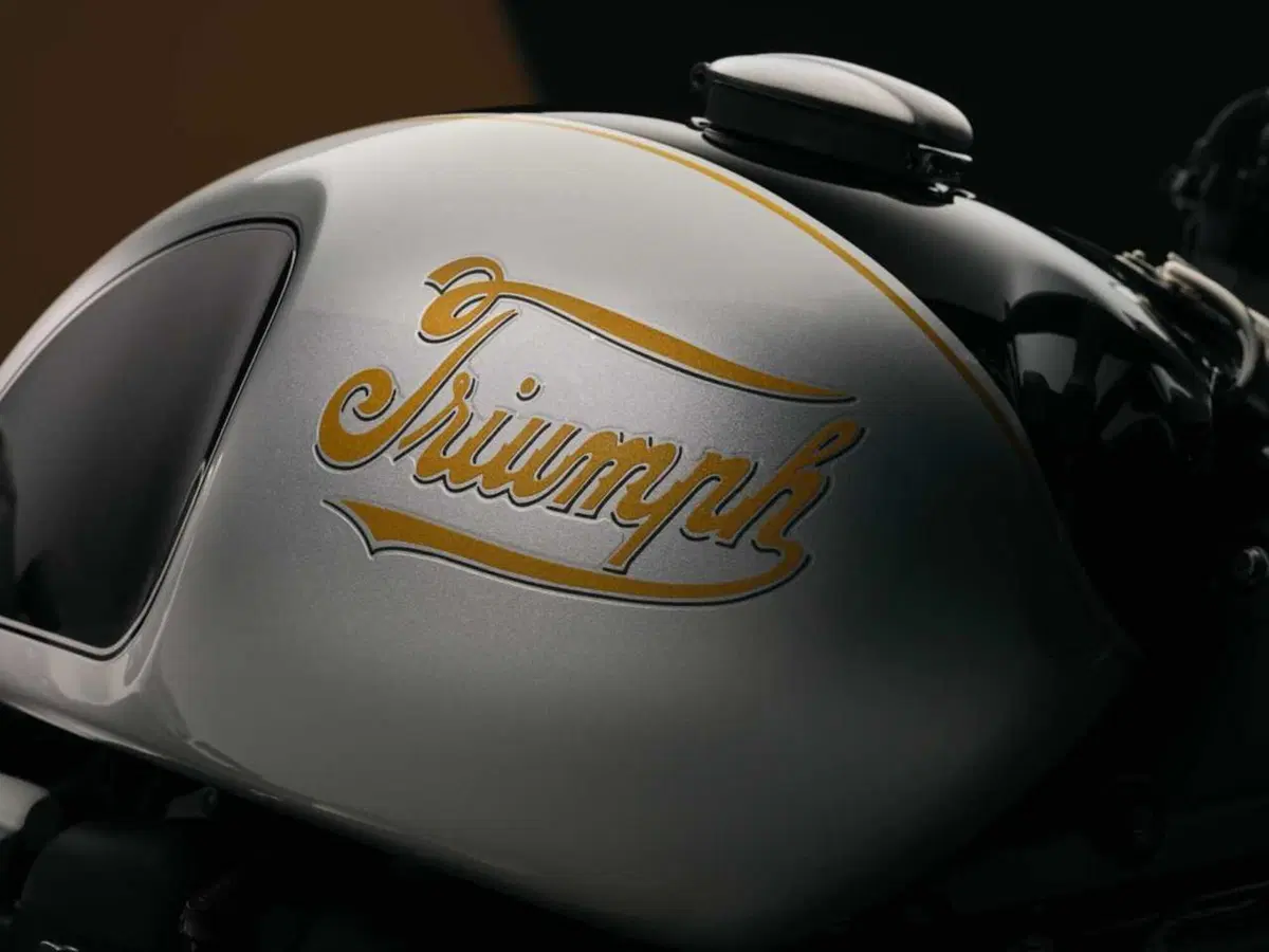 Triumph ritorna ad inizio Novecento con la Icon Edition su 7 modelli (17)