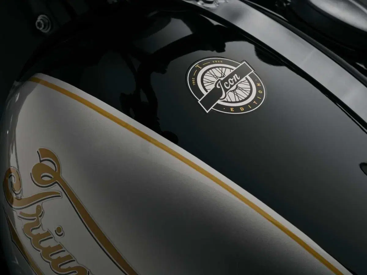 Triumph ritorna ad inizio Novecento con la Icon Edition su 7 modelli (18)