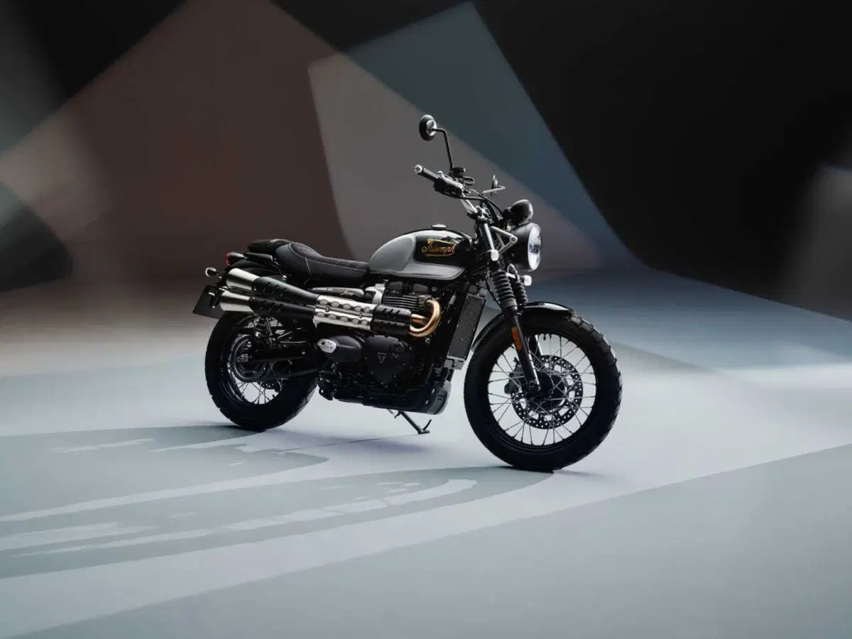 Triumph ritorna ad inizio Novecento con la Icon Edition su 7 modelli (28)