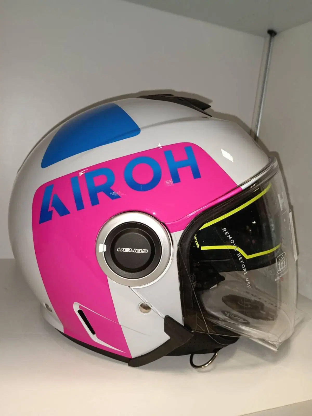 Casco Jet Airoh