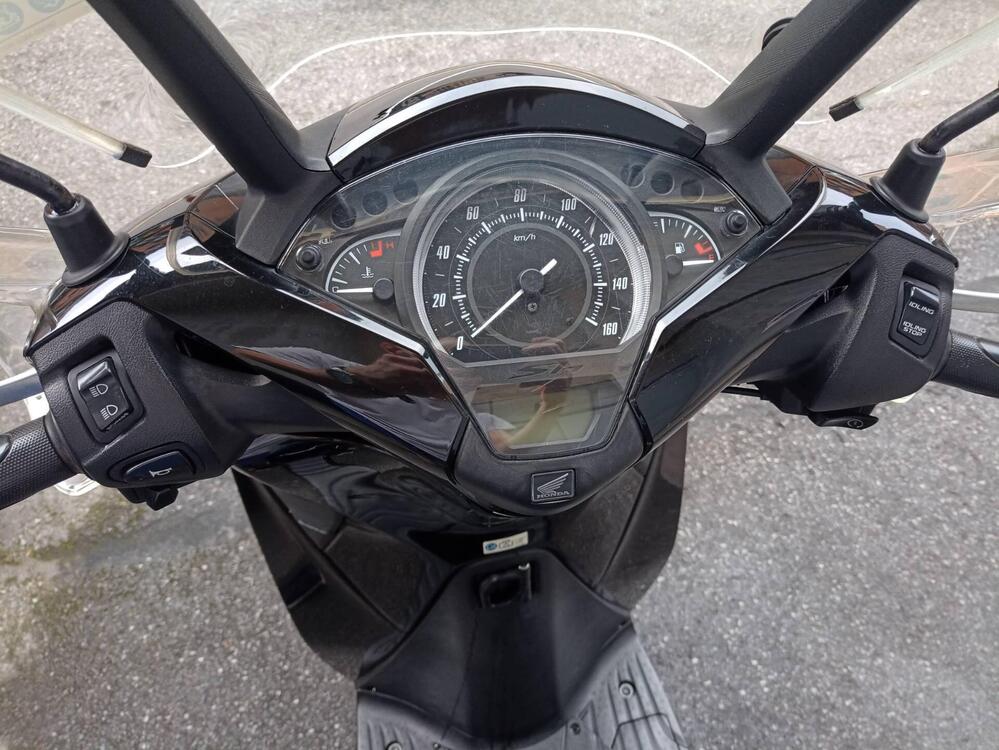 Honda SH 150 i (2017 - 19) (4)