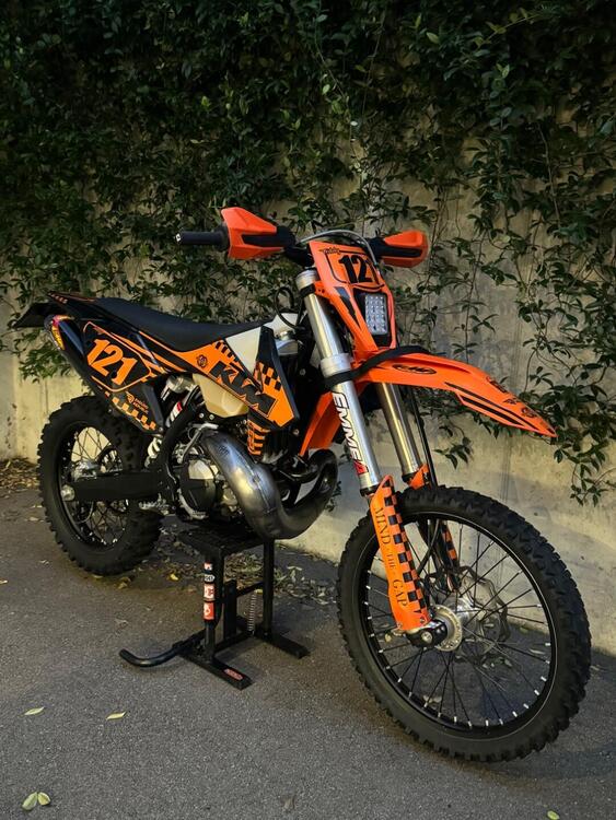 KTM EXC 300 E TPI (2018) (2)