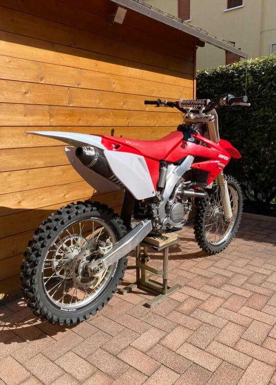 Honda CRF 250 R (2009) (4)