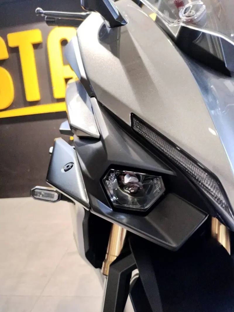 Suzuki GSX-S1000GT (2025 - 26) (2)