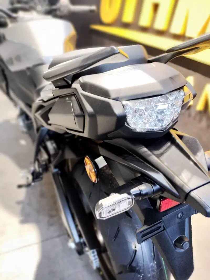 Suzuki GSX-S1000GT (2025 - 26) (4)