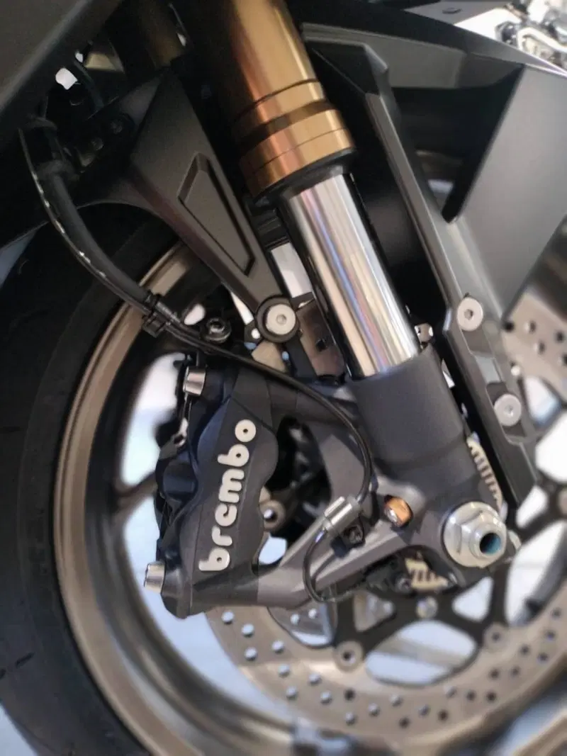 Suzuki GSX-S1000GT (2025 - 26) (7)
