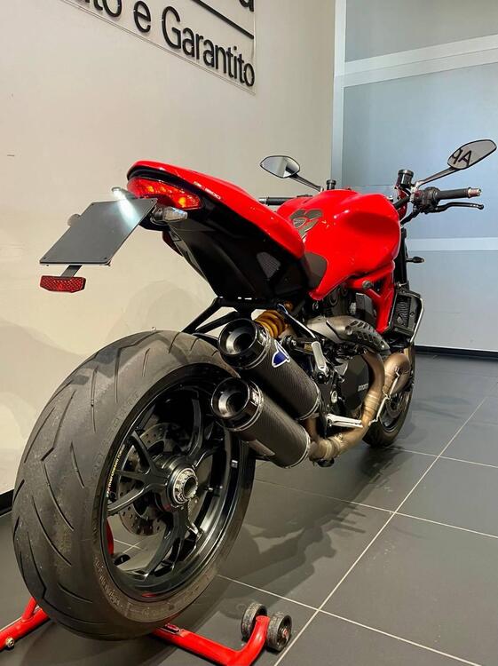 Ducati Monster 1200 R (2016 - 19) (4)