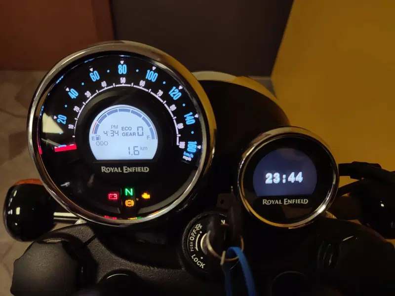 Royal Enfield Meteor 350 (2021 - 26) (5)