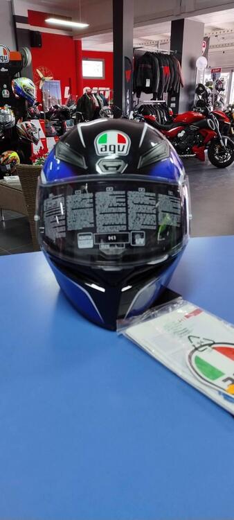 K1 Qualify black/blue Agv (2)