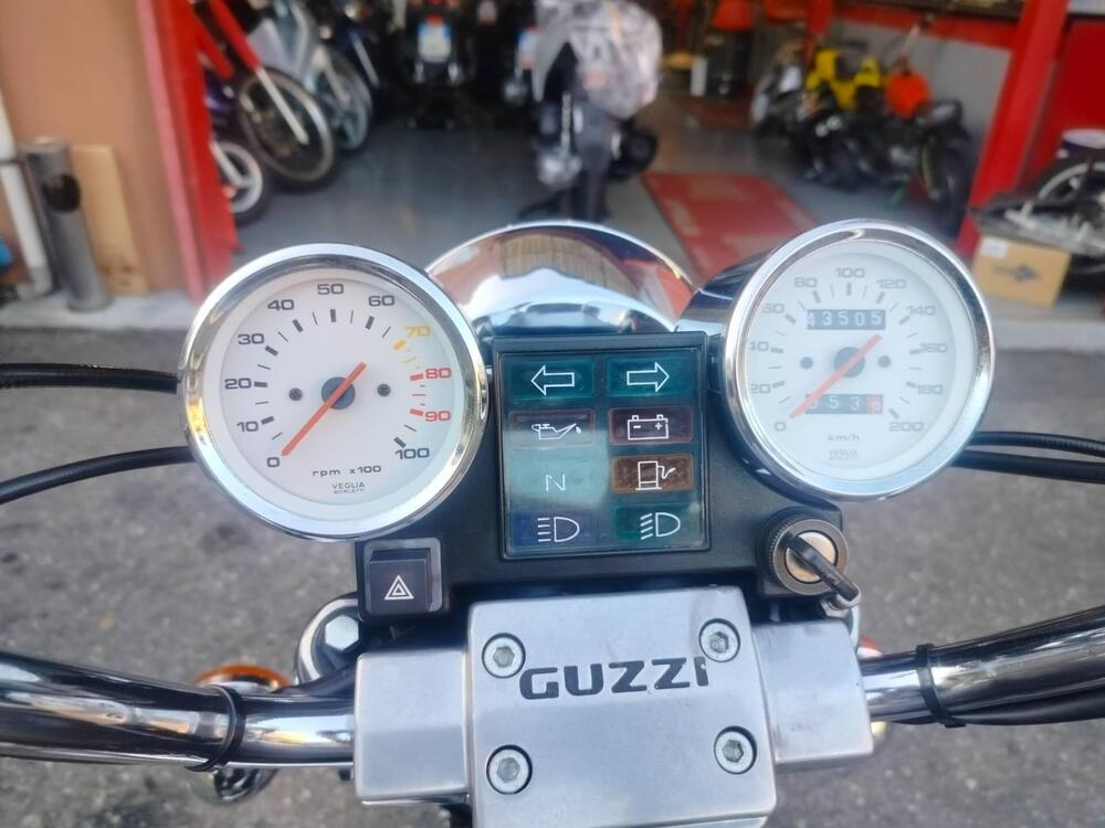 Moto Guzzi Nevada 750 Club (1998 - 01) (2)