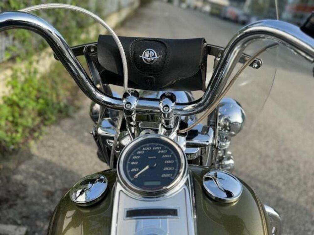 Harley-Davidson 1690 Road King (2013 - 16) - FLHR (3)