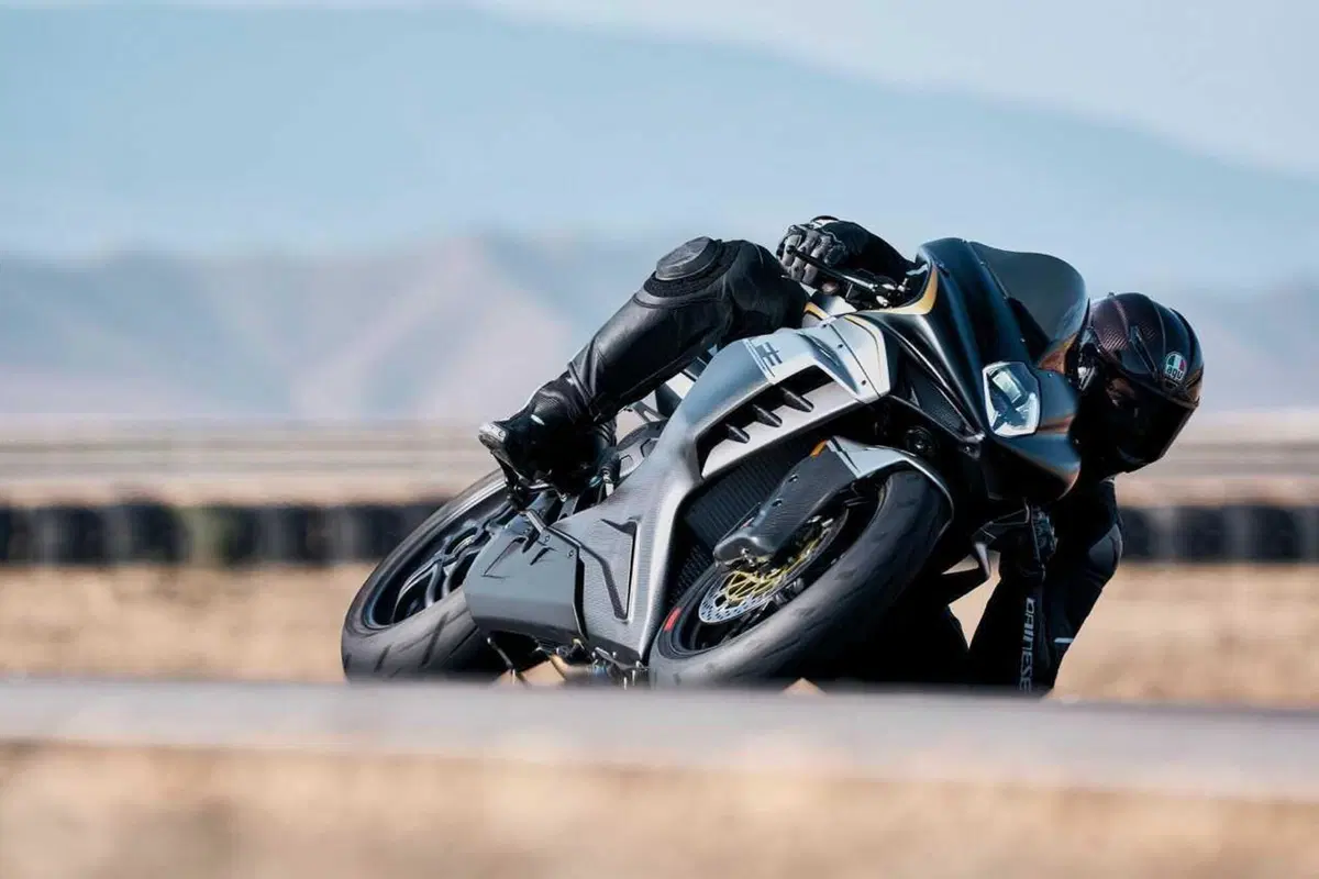 MV Agusta F3 Competizione, la Supersport più bella ed elitaria [EMBARGO 31/10 ore 17] (8)