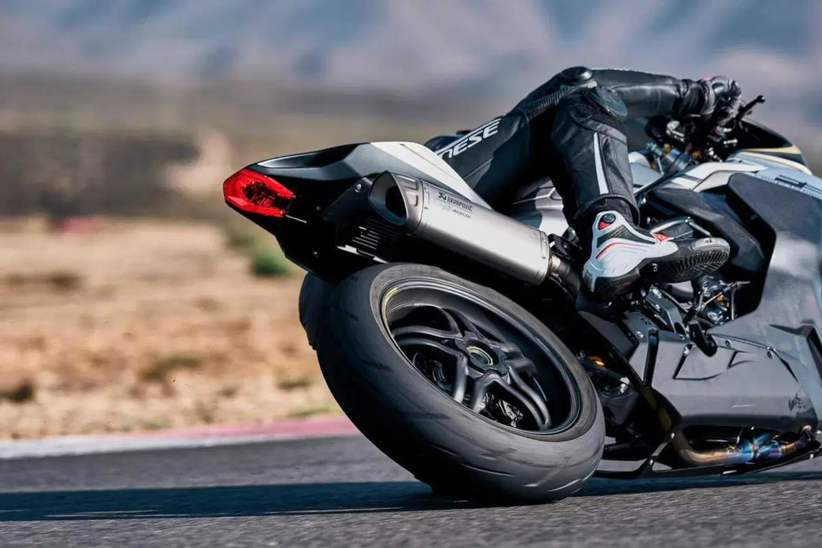 MV Agusta F3 Competizione, la Supersport più bella ed elitaria [EMBARGO 31/10 ore 17] (11)
