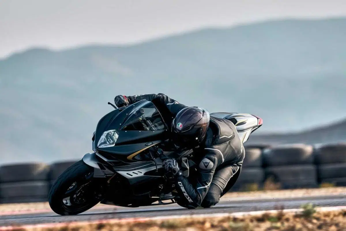 MV Agusta F3 Competizione, la Supersport più bella ed elitaria [EMBARGO 31/10 ore 17] (12)