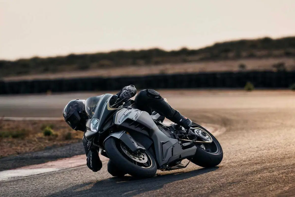 MV Agusta F3 Competizione, la Supersport più bella ed elitaria [EMBARGO 31/10 ore 17] (14)