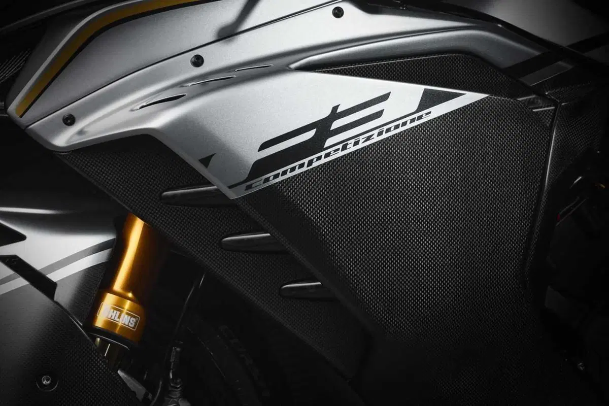 MV Agusta F3 Competizione, la Supersport più bella ed elitaria [EMBARGO 31/10 ore 17] (56)