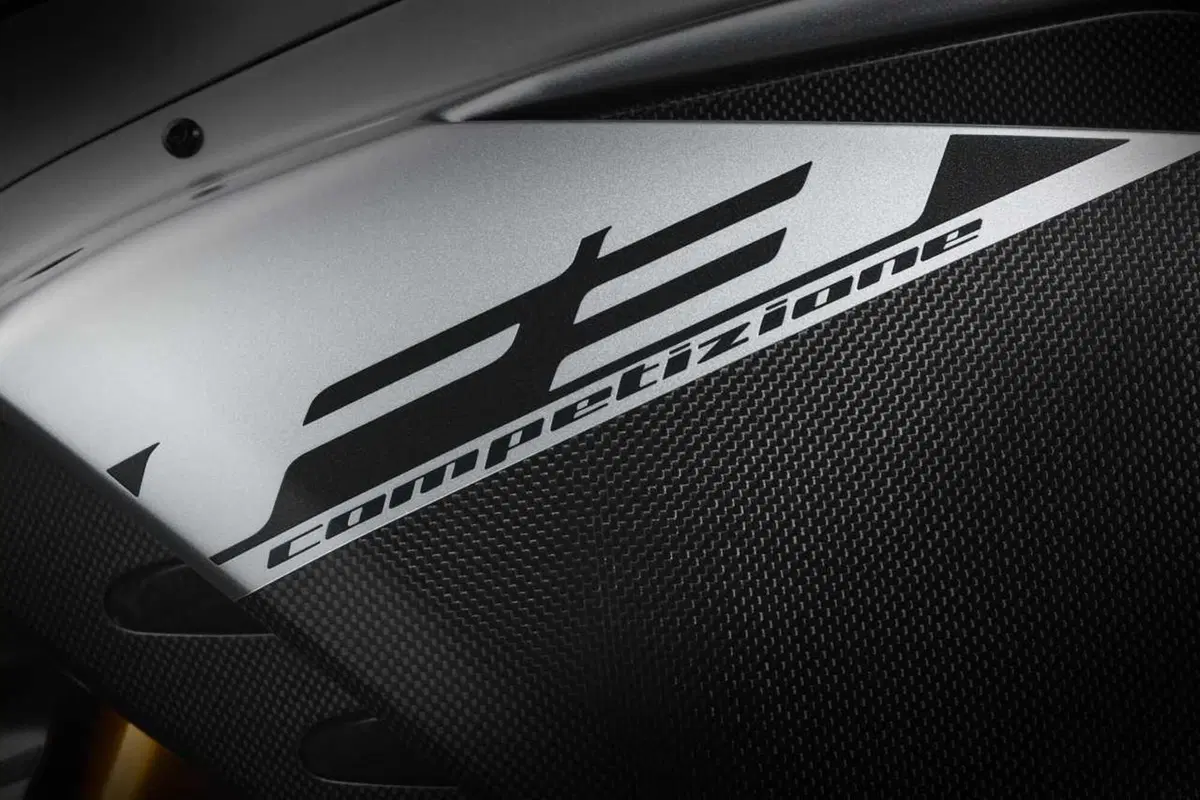 MV Agusta F3 Competizione, la Supersport più bella ed elitaria [EMBARGO 31/10 ore 17] (57)