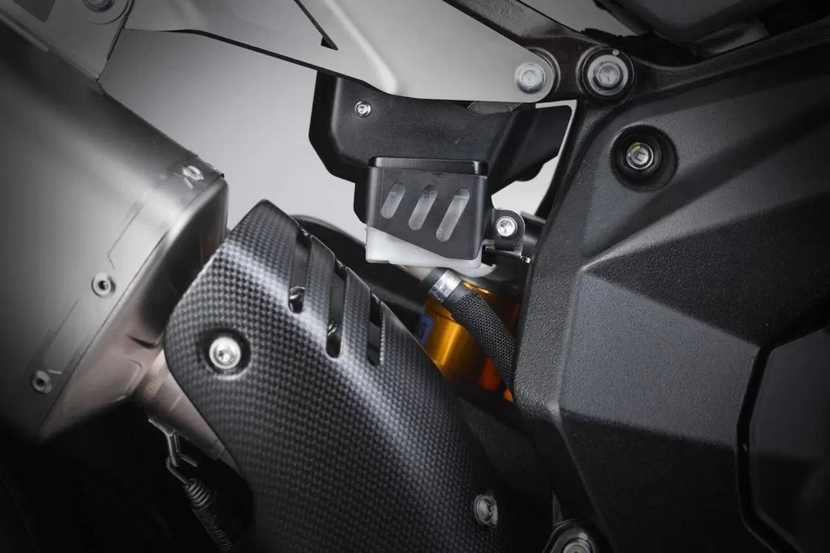 MV Agusta F3 Competizione, la Supersport più bella ed elitaria [EMBARGO 31/10 ore 17] (70)
