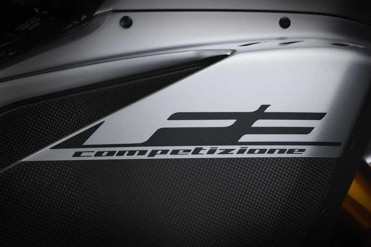 MV Agusta F3 Competizione, la Supersport più bella ed elitaria [EMBARGO 31/10 ore 17] (74)