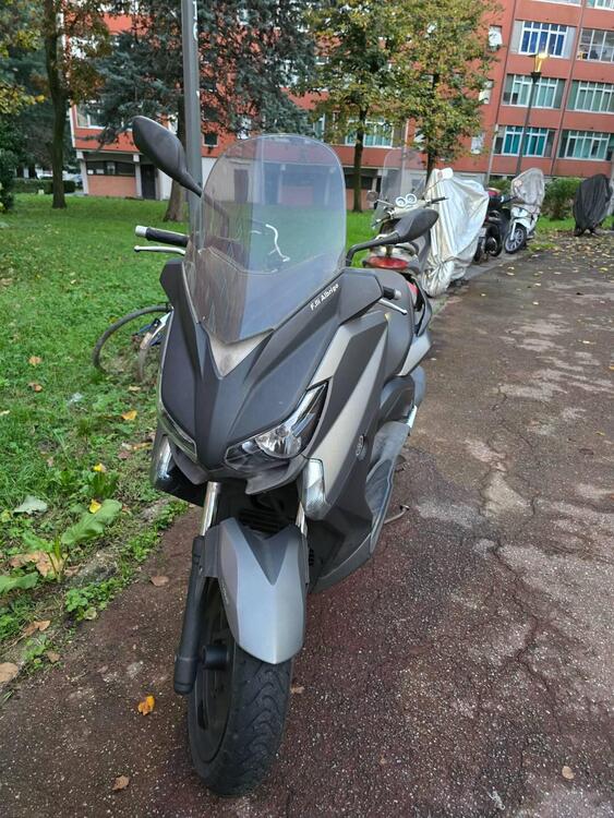 Yamaha X-Max 250 ABS (2014 - 16) (3)