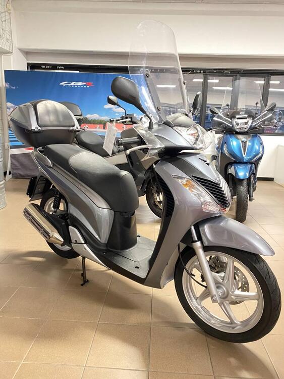 Honda SH 150 i (2009 - 12) (4)