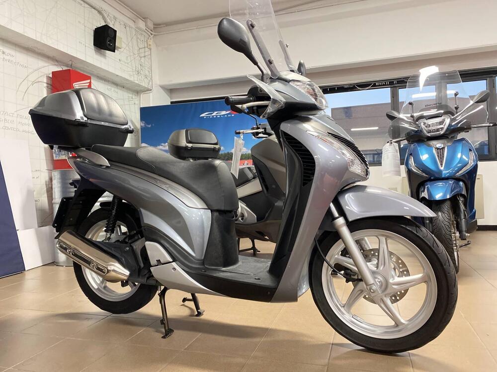 Honda SH 150 i (2009 - 12) (3)