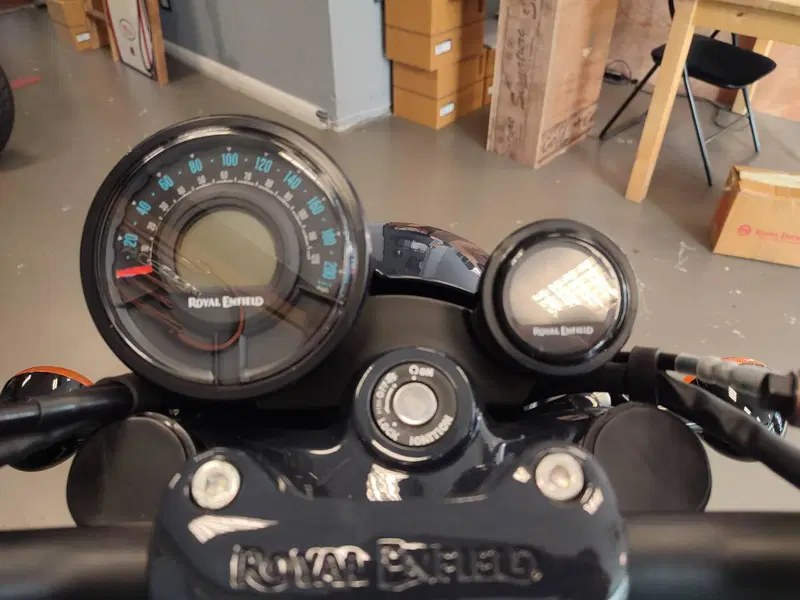 Royal Enfield Shotgun 650 (2024 - 26) (5)