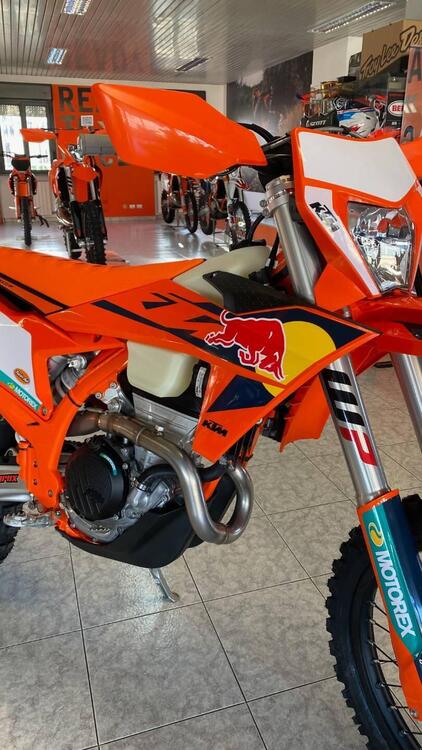 KTM EXC 250 F Champion Edition (2025) (2)