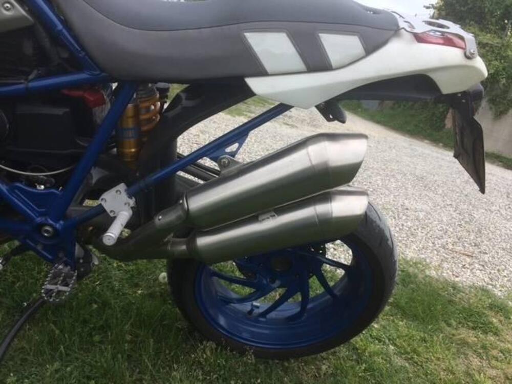 Bmw HP2 Megamoto (2)