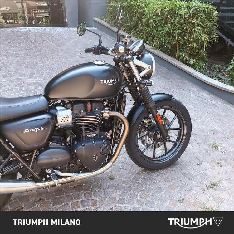 Triumph Street Twin 900 (2016) (4)