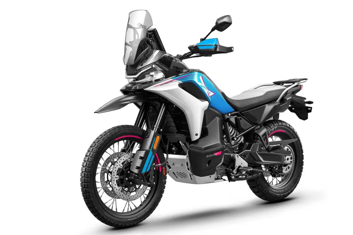 Svelata a EICMA 2024 la CFMOTO 800MT-X: previste due versioni entrambe con IMU e motore da 95 CV (7)