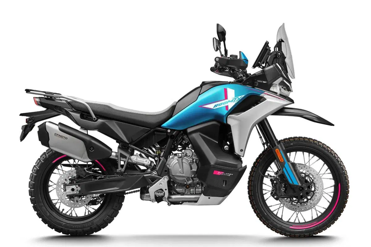 Svelata a EICMA 2024 la CFMOTO 800MT-X: previste due versioni entrambe con IMU e motore da 95 CV (8)