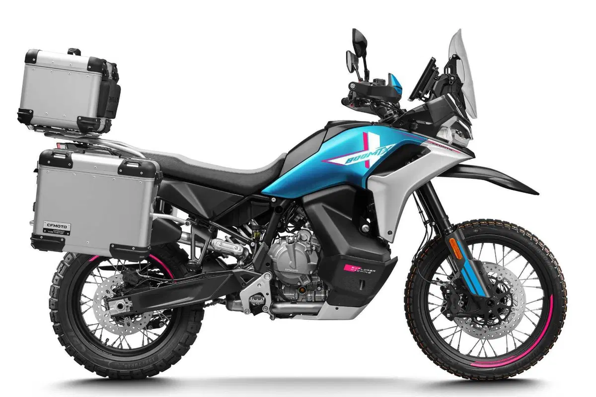 Svelata a EICMA 2024 la CFMOTO 800MT-X: previste due versioni entrambe con IMU e motore da 95 CV (8)