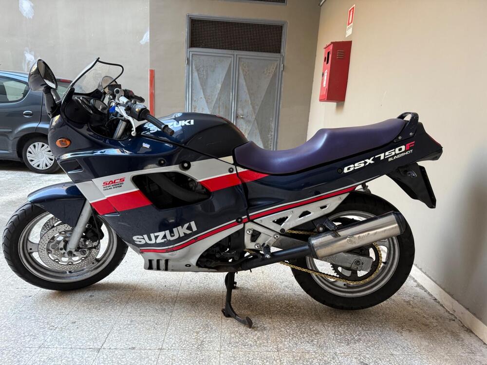 Suzuki GSX 750 F (2)