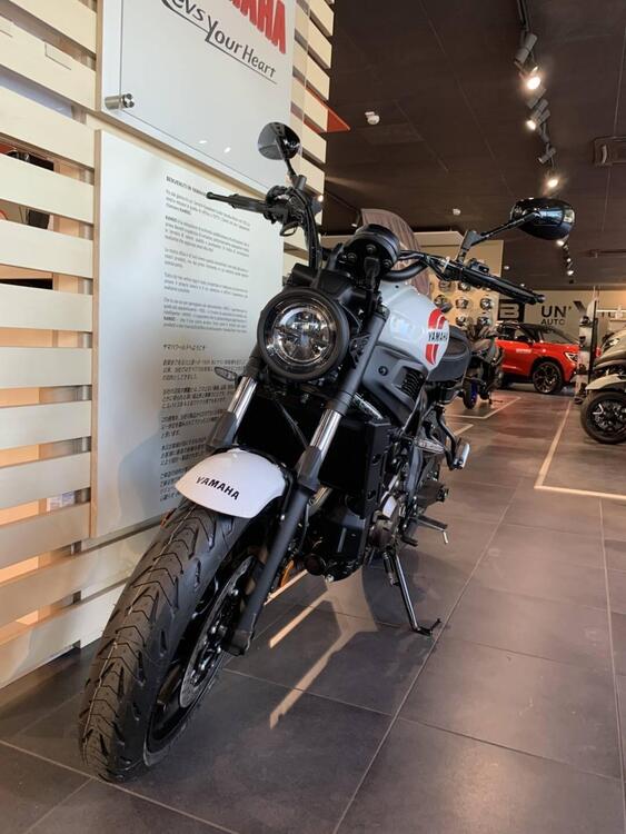 Yamaha XSR 700 (2022 - 24) (4)