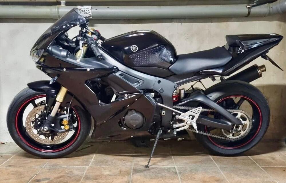 Yamaha YZF R6 (2005)