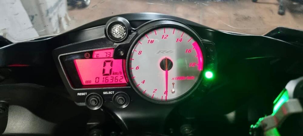 Yamaha YZF R6 (2005) (3)