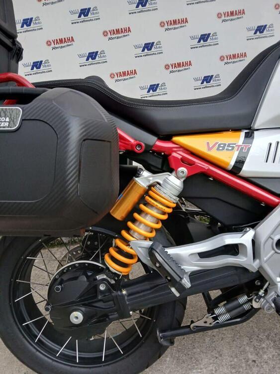 Moto Guzzi V85 TT (2019 - 20) (5)