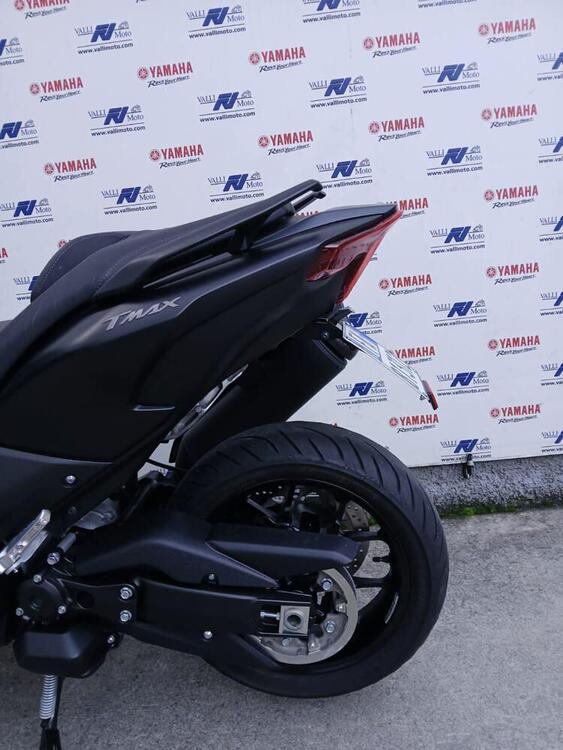 Yamaha T-Max 560 (2022 - 24) (4)