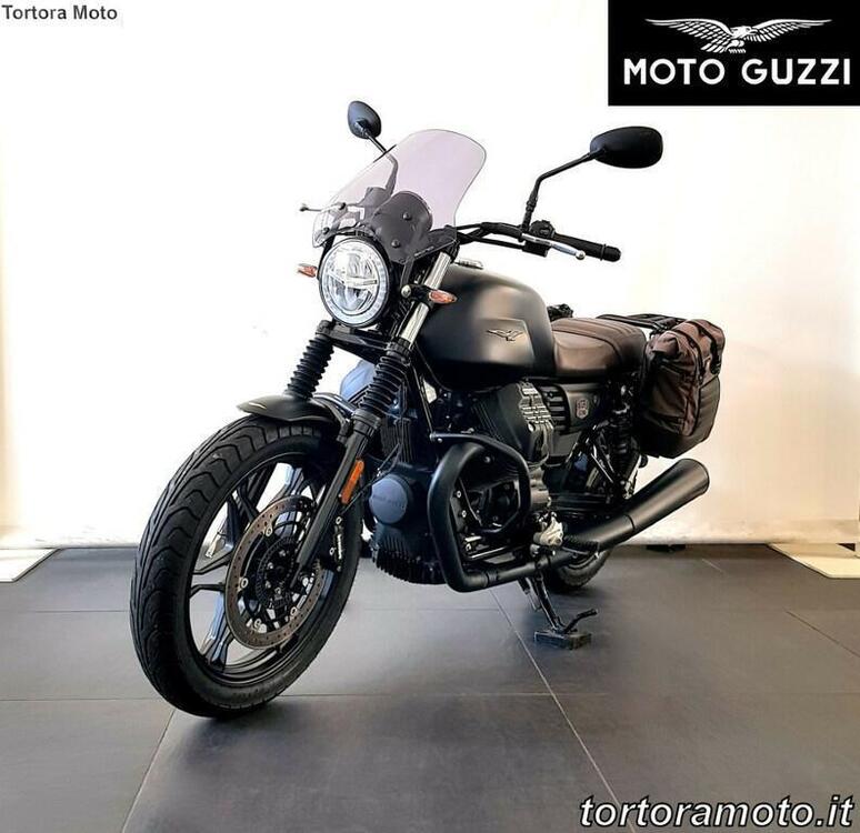 Moto Guzzi V7 III Stone (2017 - 20) (3)