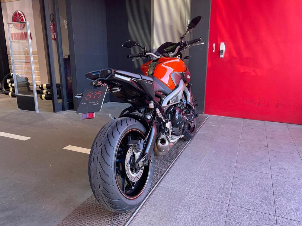 Yamaha MT-09 (2013 - 15) (2)