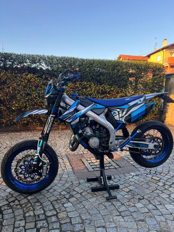 Tm Moto SMR 125 (2016) (2)