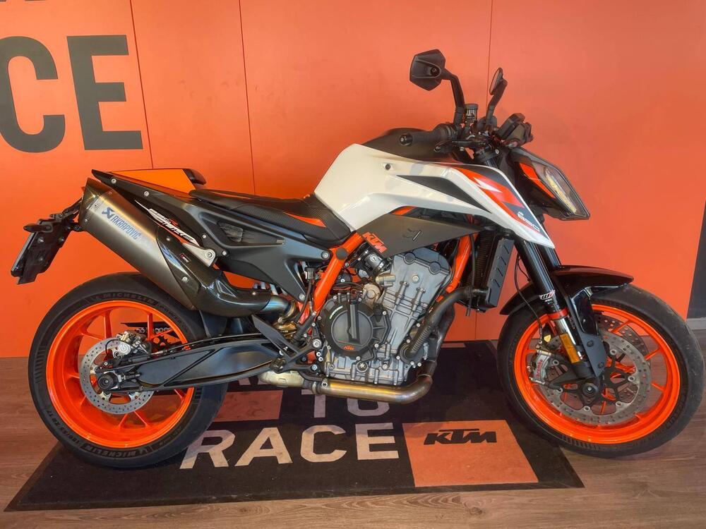 KTM 890 Duke R (2021)