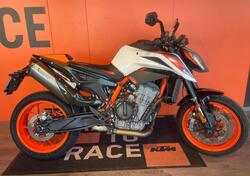 KTM 890 Duke R (2021) usata