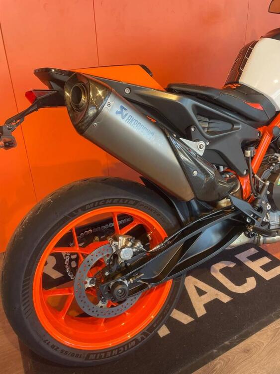 KTM 890 Duke R (2021) (2)