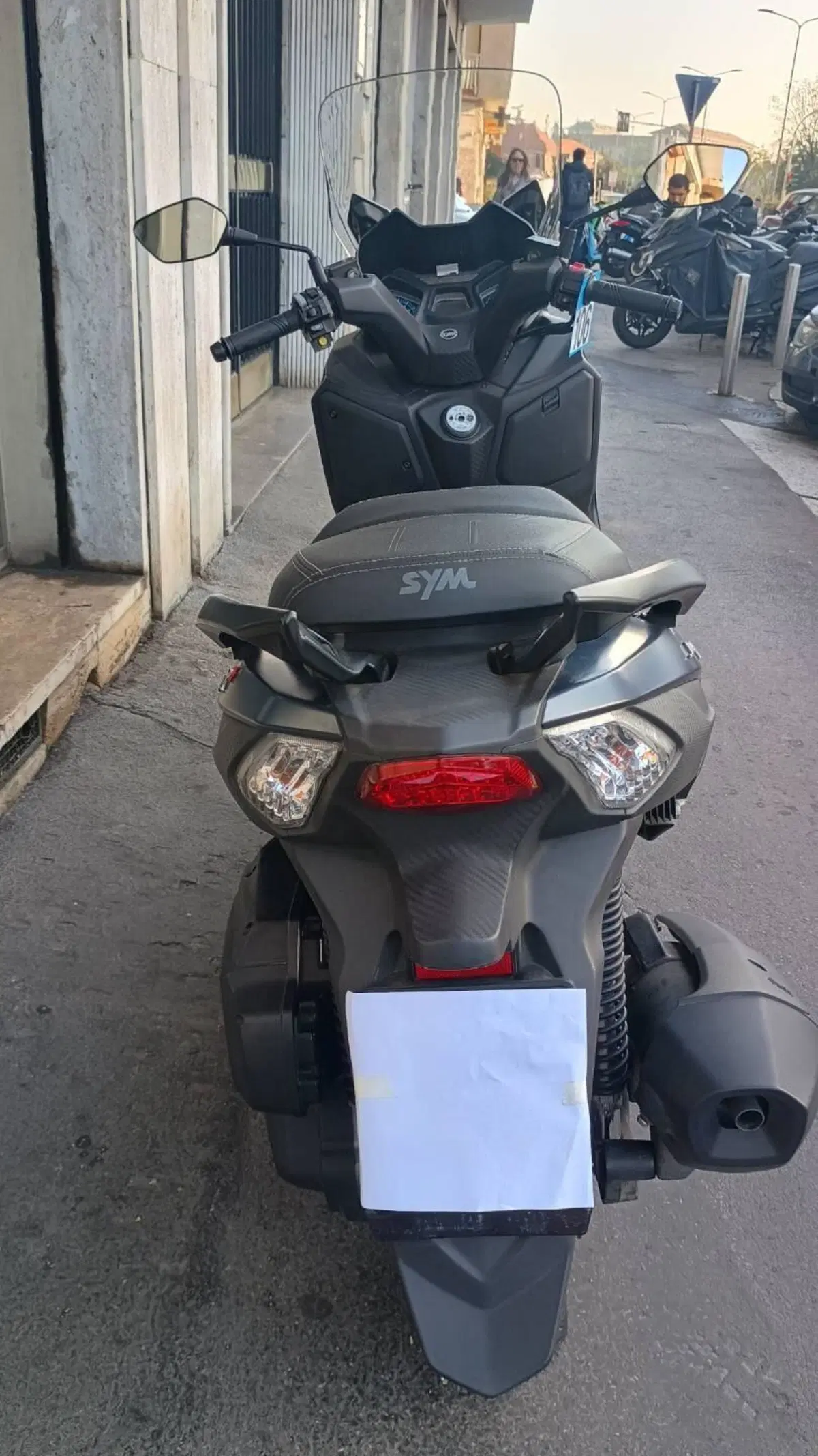 Sym Joymax 300 Z+ (2021 - 24) (2)